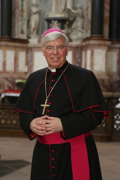 Weihbischof Prof. Dr. Karlheinz Diez vor 15 Jahren zum Bischof geweiht